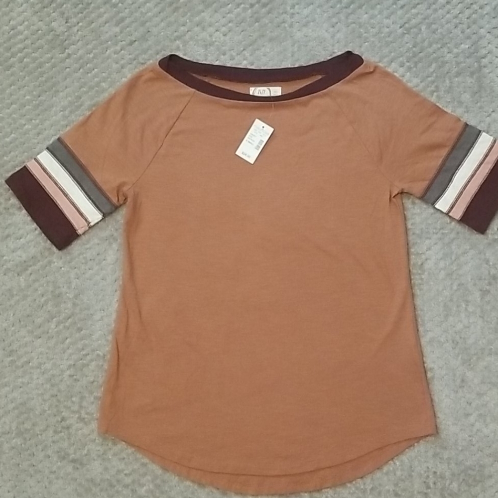 Maurices top NWT